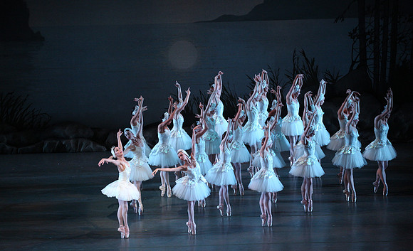 20151114_Swan_Lake_George_Balanchine_Kravis_IMG_6534