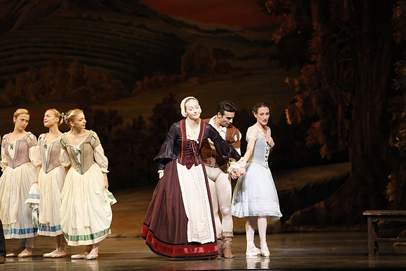 20161020_MCB_Giselle_2Cast_Act1_no Makeup_DRDA_Arsht_73A0108