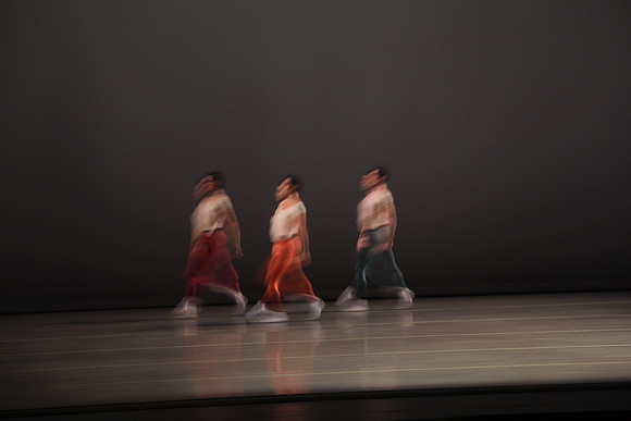 20170113_Glass_Motion_Blur_Samantha_PR_9C7C2234