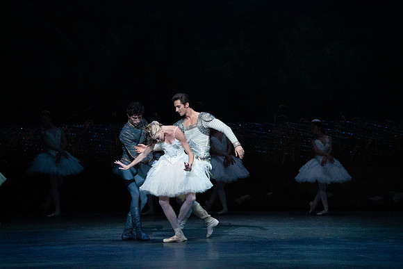 20240417_Swan_Lake_Act 4_2_Cast_DSC2975.ARW