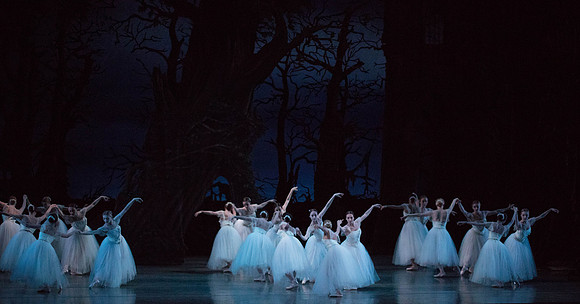 20161022_MCB_Giselle_Act2_2Cast_Tricia_Arsht_73A0034