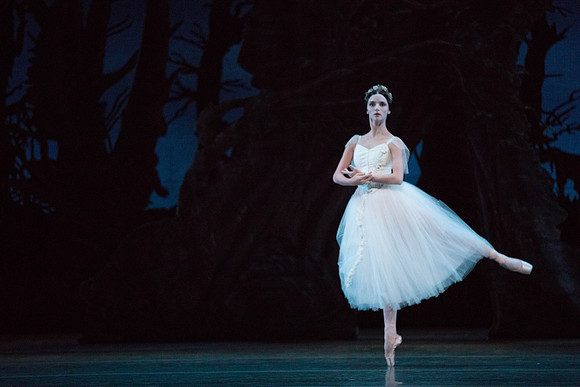 20161021_MCB_Giselle_Cast1_Act2__73A5966