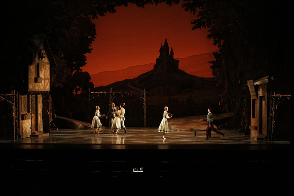 20161020_MCB_Giselle_Act1_2Cast_DR_No Makeup_Arsht_75A0011