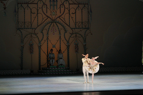 20141223_Nutcracker_ARTC_Pasdedeux_AL1B5797