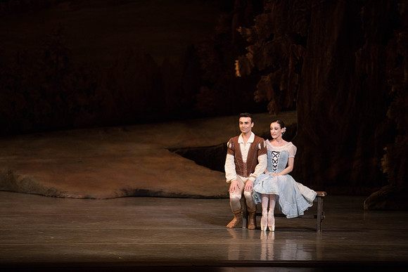 20161022_MCB_Giselle_Act1_2Cast_Tricia_Arsht_Arsht_73A5826