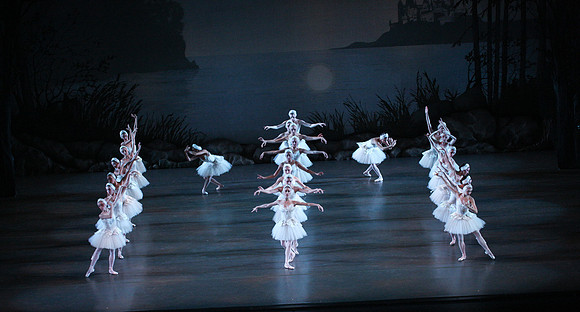 20151114_Swan_Lake_George_Balanchine_Kravis_IMG_6656