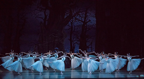 20161022_MCB_Giselle_Act2_2Cast_Tricia_Arsht_73A0484