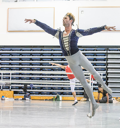 20161013_MCB_Giselle_Act1_Rehersal_Studio9C7C0058