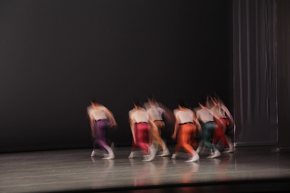 20170113_Glass_Motion_Blur_Samantha_PR_9C7C2255