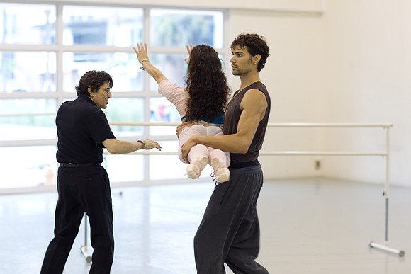 20090930__6056_DG_10042011_MCB_AL1B9097