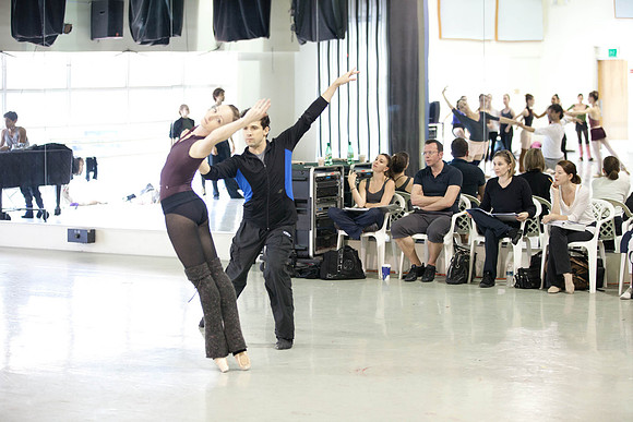 7065B_DG_Studio_Rehersal_Synphonic_Dance_Alexie_Ratmansky_MCB_FL_IMG_9779