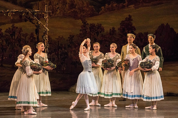 20161022_MCB_Giselle_Act1_2Cast_Tricia_Arsht_Arsht_73A6100