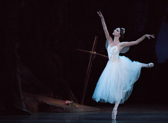 20161021_MCB_Giselle_Cast1_Act2__73A6155