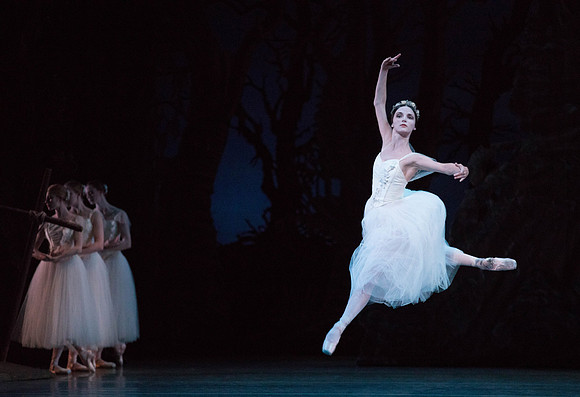 20161021_MCB_Giselle_Cast1_Act2__73A6466