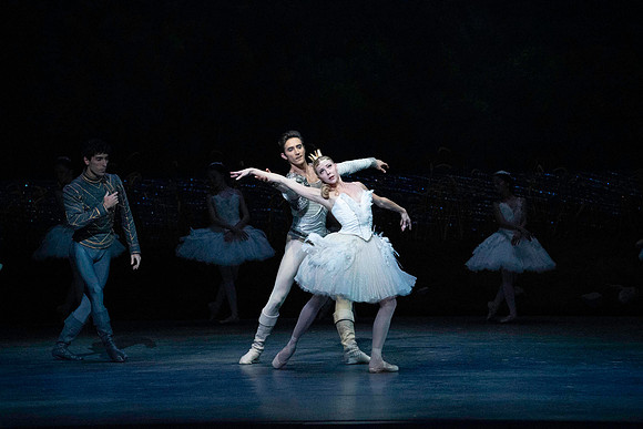 20240417_Swan_Lake_Act 4_2_Cast_DSC2978.ARW