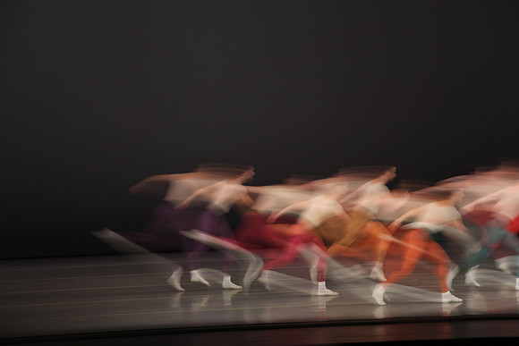 20170113_Glass_Motion_Blur_Samantha_PR_9C7C2245