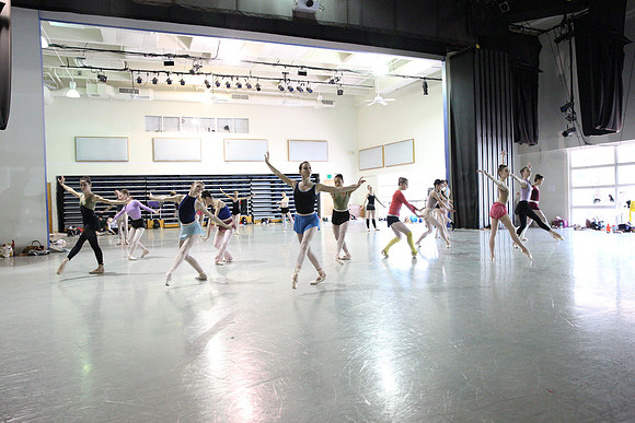 20150312_MCB_Raymonda_Variations_Studio_Arnold_9C7C6319