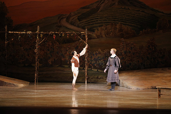 20161020_MCB_Giselle_Act1_2Cast_DR_No Makeup_Arsht_75A0109
