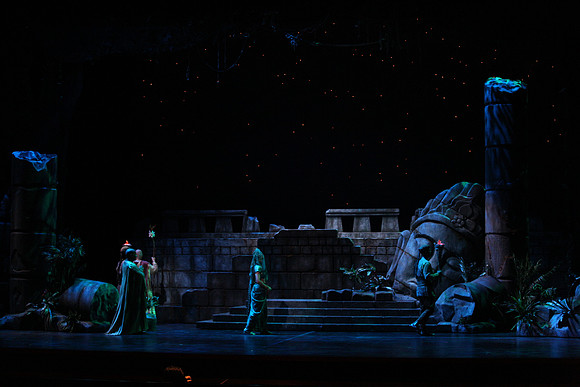 20150226_The_Pearl_Fisher_Act_39C7C1563