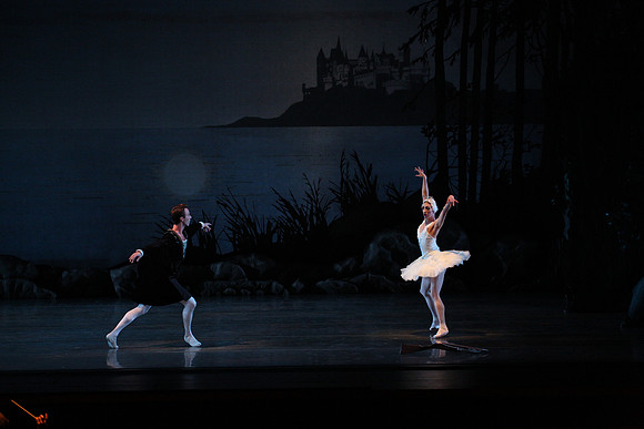20151022_MCB_Swan_Lake_DR_Arsht_IMG_7701