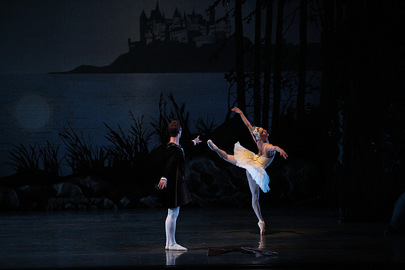 20151022_MCB_Swan_Lake_DR_Arsht_IMG_7703