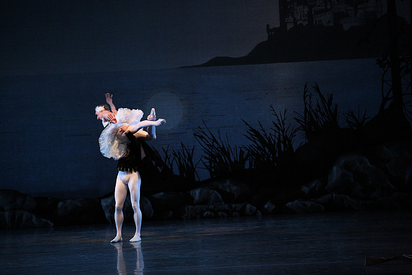 20151022_MCB_Swan_Lake_DR_Arsht_IMG_7742
