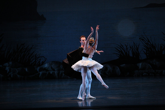 20151022_MCB_Swan_Lake_DR_Arsht_IMG_7790