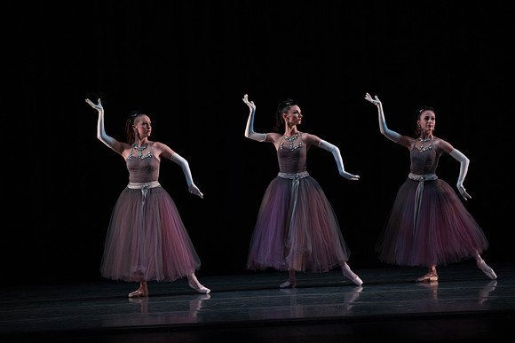 20180405_La Valse_Balanchine_Ravel__73A4136
