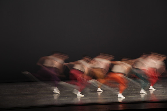 20170113_Glass_Motion_Blur_Samantha_PR_9C7C2244