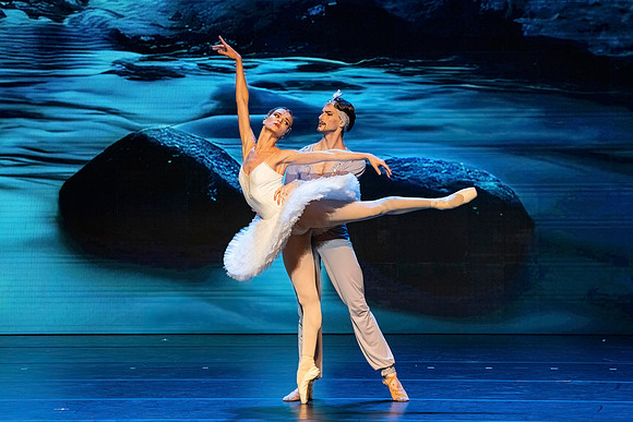20241026_untitled20241026_Pas de deux from La bayadere__DSC2309