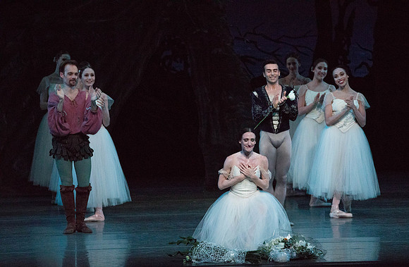 20161022_MCB_Giselle_Act2_2Cast_Tricia_Arsht_73A1161