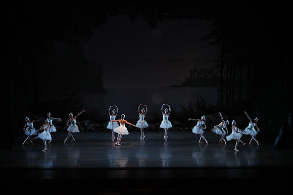 20151022_MCB_Swan_Lake_DR_Arsht__75A8154