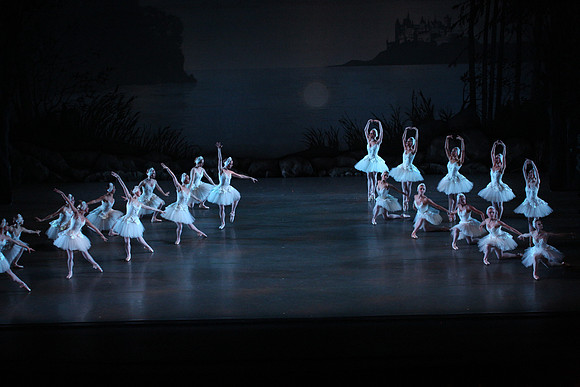 20151114_Swan_Lake_George_Balanchine_Kravis_IMG_6617