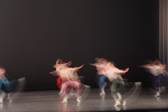 20170113_Glass_Motion_Blur_Samantha_PR_9C7C2348