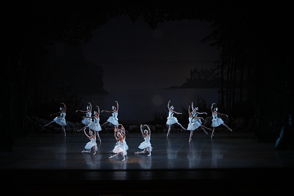 20151022_MCB_Swan_Lake_DR_Arsht__75A8167