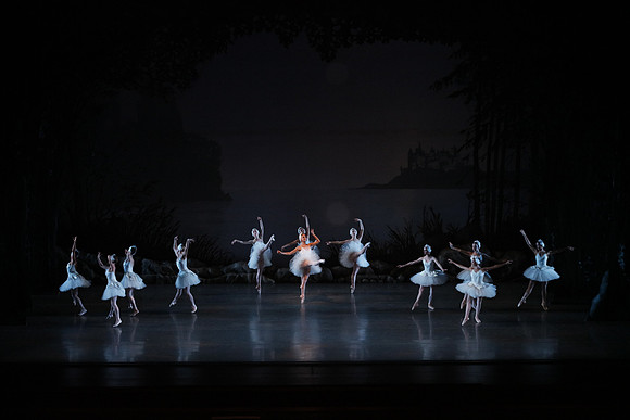 20151022_MCB_Swan_Lake_DR_Arsht__75A8097