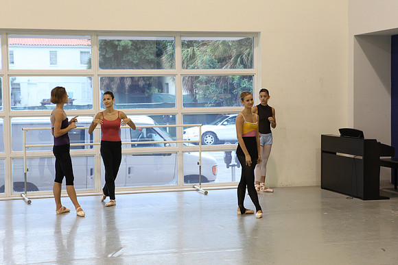 6027_DG_08122011_Rehersal_4_Miami_City_Ballet_Miami_FL_IMG_8554