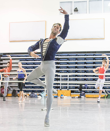 20161013_MCB_Giselle_Act1_Rehersal_Studio9C7C0059