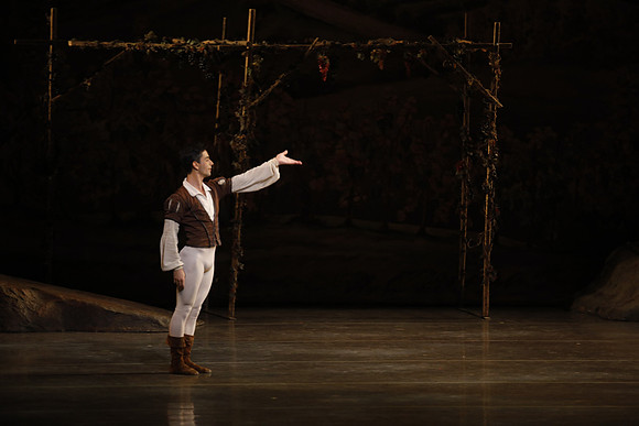 20161023_MCB_Giselle_Act1_3Cast_Jennifer_Laurent_Arsht__73A1439