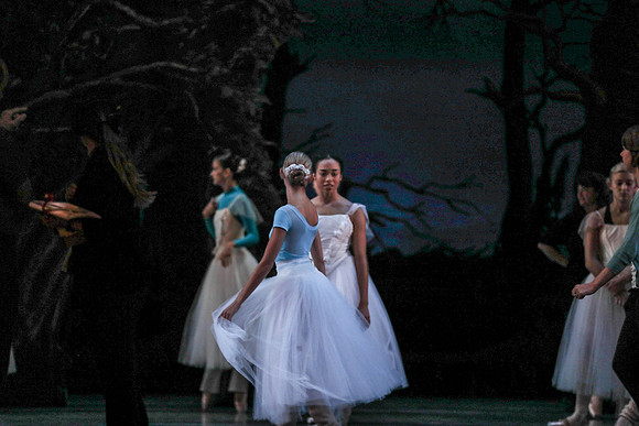 20161020_MCB_Giselle_2Cast_Act2_no Makeup_DRDA_Arsht_73A1427