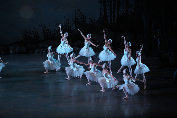 20151114_Swan_Lake_George_Balanchine_Kravis_IMG_6621