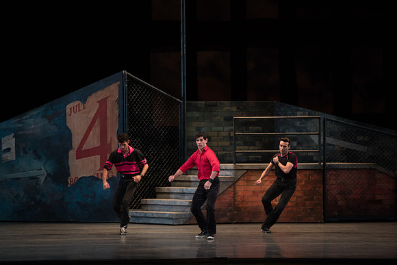 20180111_West_Side_Story_Suite_73A7188