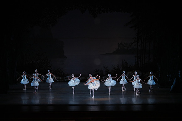 20151022_MCB_Swan_Lake_DR_Arsht__75A8119