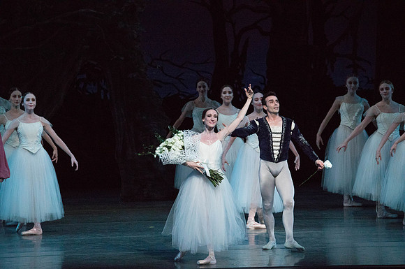20161022_MCB_Giselle_Act2_2Cast_Tricia_Arsht_73A1016