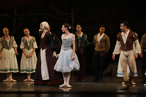 20161020_MCB_Giselle_2Cast_Act1_no Makeup_DRDA_Arsht_73A0119
