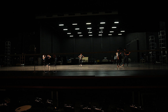 20151025_MCB_Back_Stage_2Cast_Arsht_IMG_7502