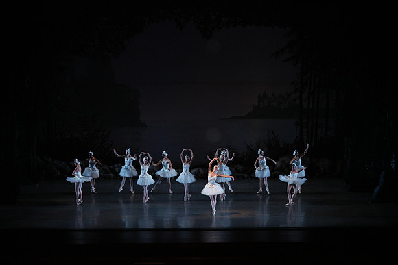 20151022_MCB_Swan_Lake_DR_Arsht__75A8151