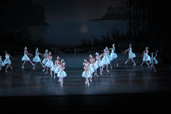 20151114_Swan_Lake_George_Balanchine_Kravis_IMG_6559
