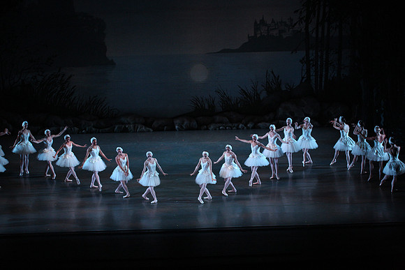 20151114_Swan_Lake_George_Balanchine_Kravis_IMG_6553