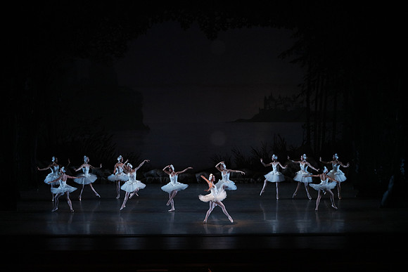 20151022_MCB_Swan_Lake_DR_Arsht__75A8149